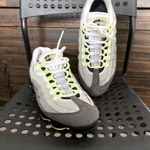 Nike Air VaporMax 95 Neon